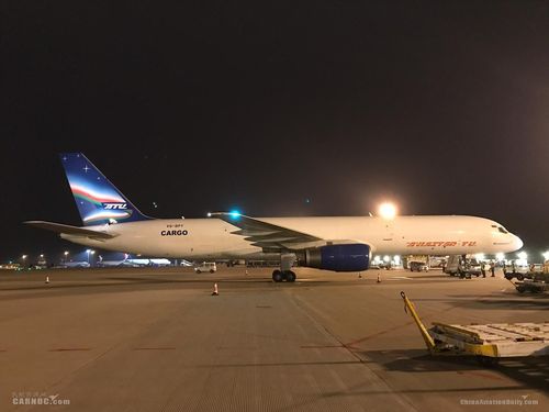公共航空运输与区域经济联动——访国际机场专营股份物流暨通用航空发展部总监胡汉新